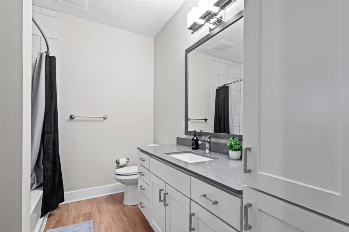 Upscale King 3br Mins To Uptown Apartment Charlotte